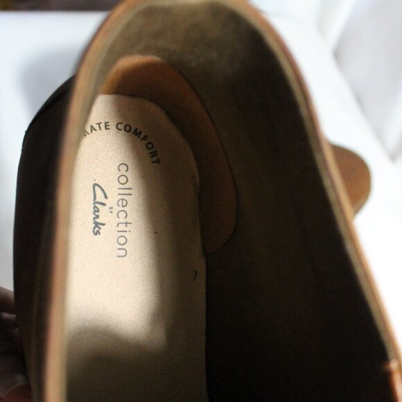 CLARKS Collection Camzin Grace Brown Leather Chukka Desert Ankle Boots, Size 12 - Picture 6 of 9